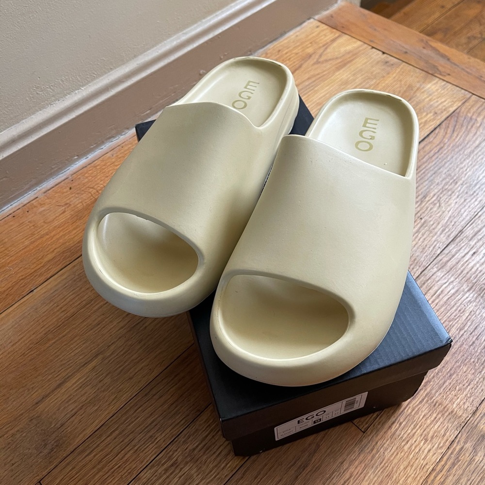 EGO Playoff Slides “Bone”